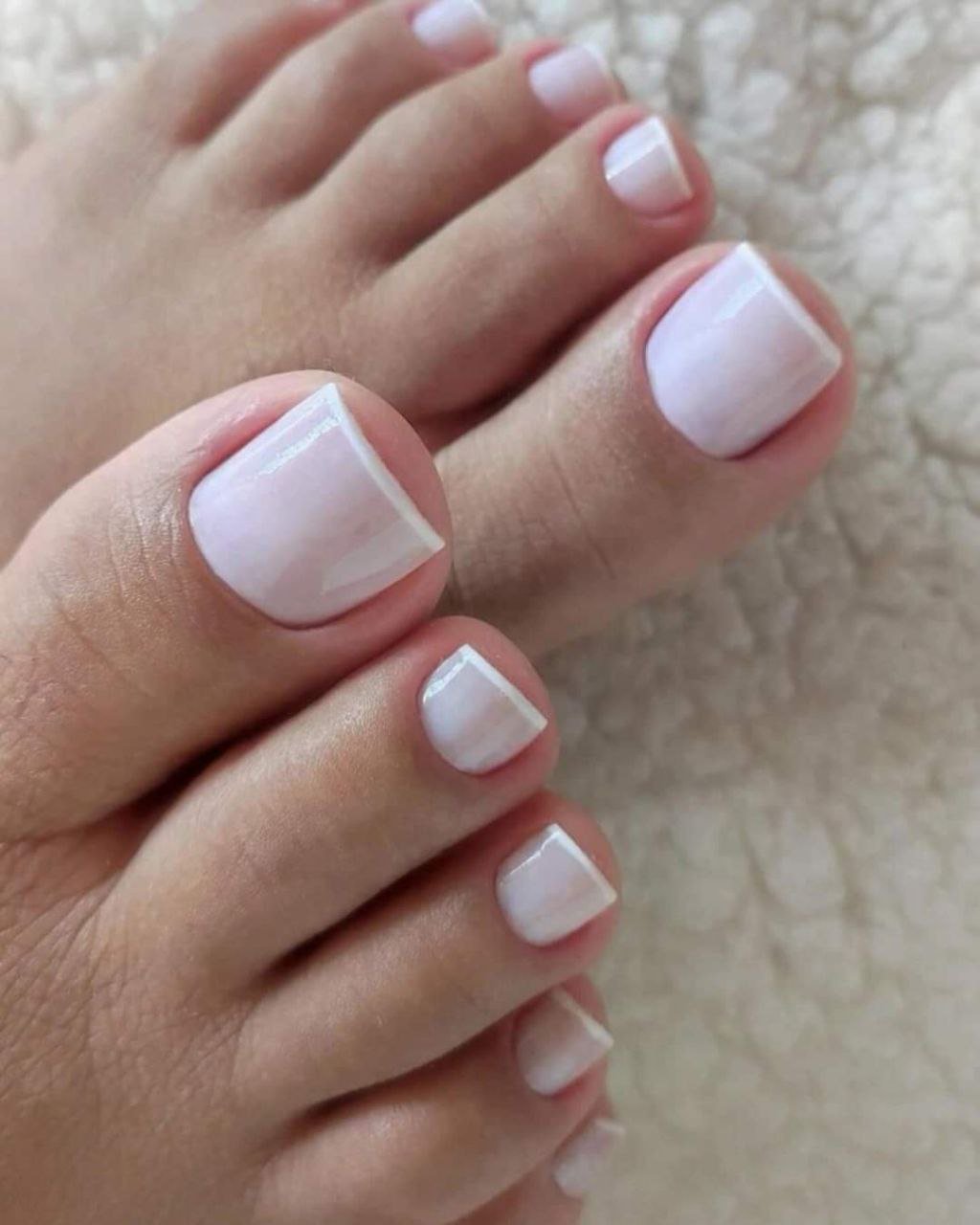 Sơn móng chân vĩnh viễn